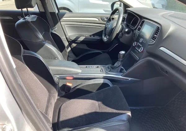 Renault Megane cena 45500 przebieg: 105000, rok produkcji 2016 z Słupsk małe 92